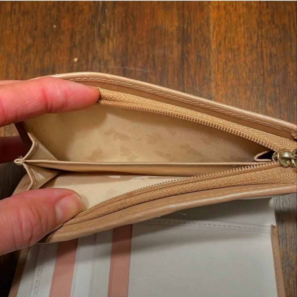 Radley London compact wallet